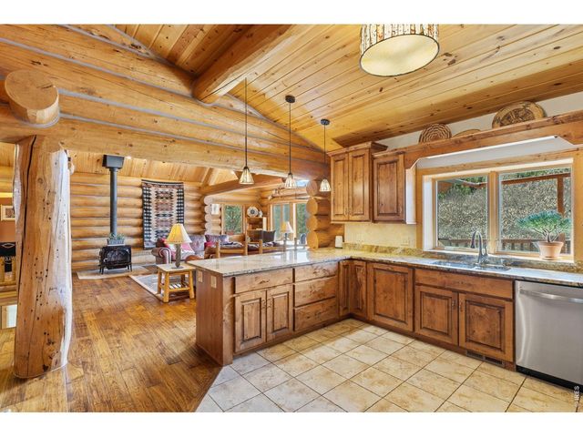 470 Big John Rd, Lyons, CO 80540