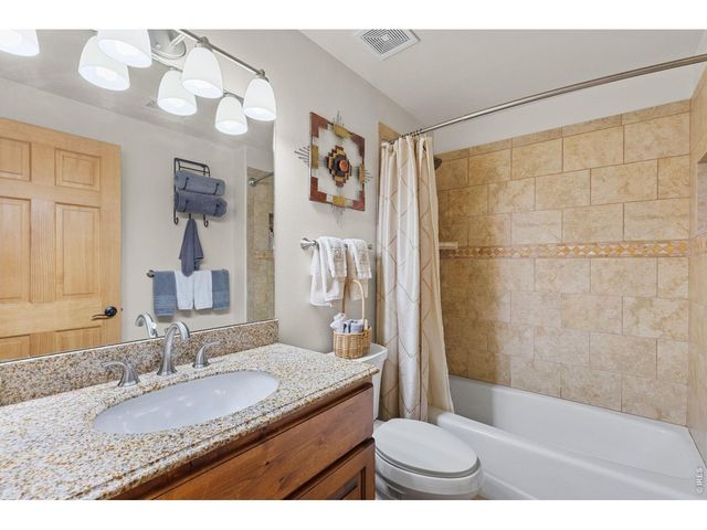 470 Big John Rd, Lyons, CO 80540