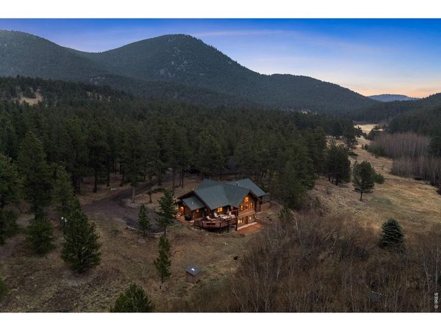 470 Big John Rd, Lyons, CO 80540