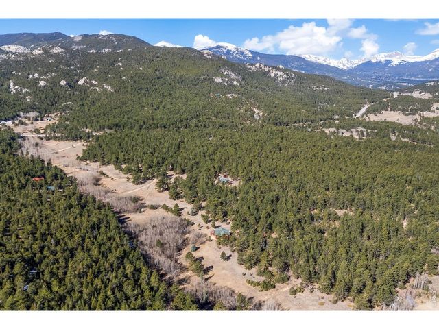 470 Big John Rd, Lyons, CO 80540