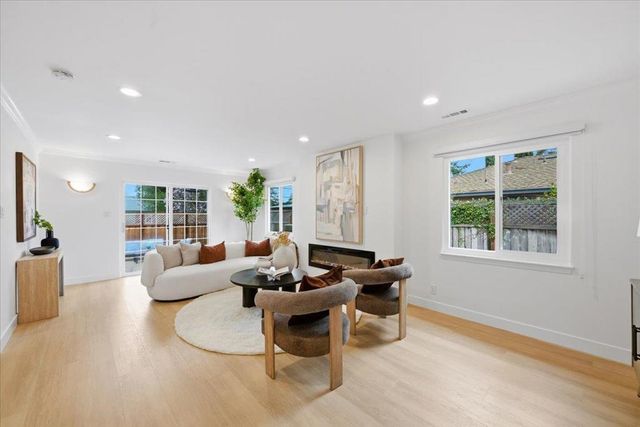 1716 Rosemary Lane, Redwood City, CA 94061