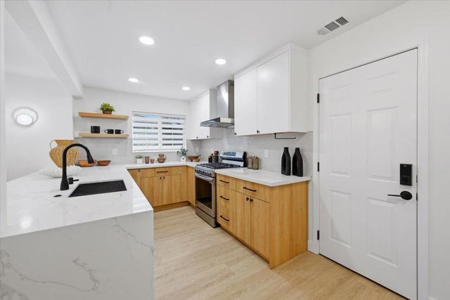 1716 Rosemary Lane, Redwood City, CA 94061