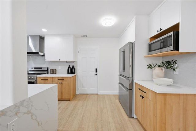 1716 Rosemary Lane, Redwood City, CA 94061