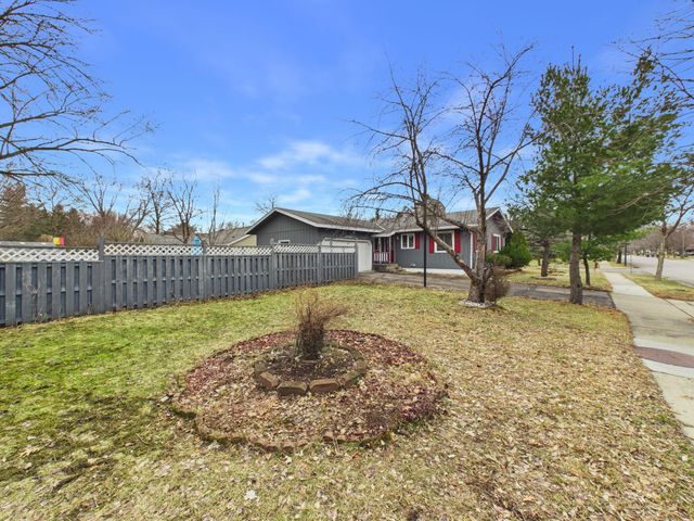 1507 29th Avenue N, Saint Cloud, MN 56303