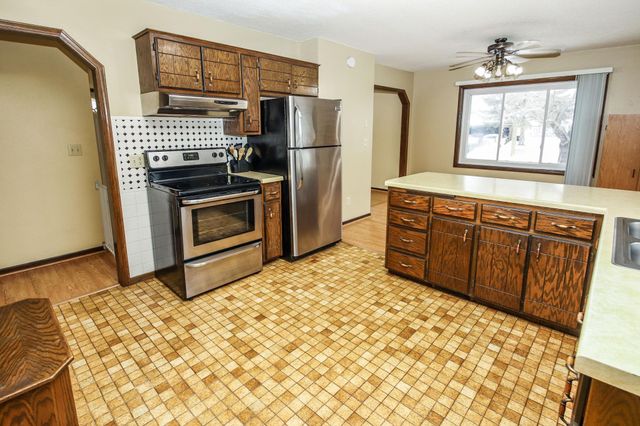 1507 29th Avenue N, Saint Cloud, MN 56303