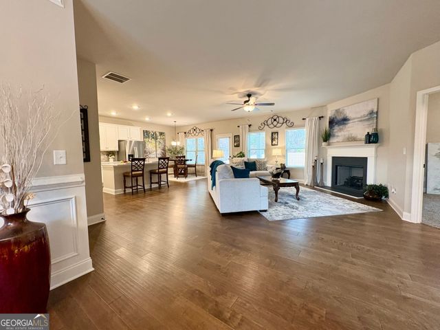 966 Lakeview Oaks Court 27-B, Grayson, GA 30017