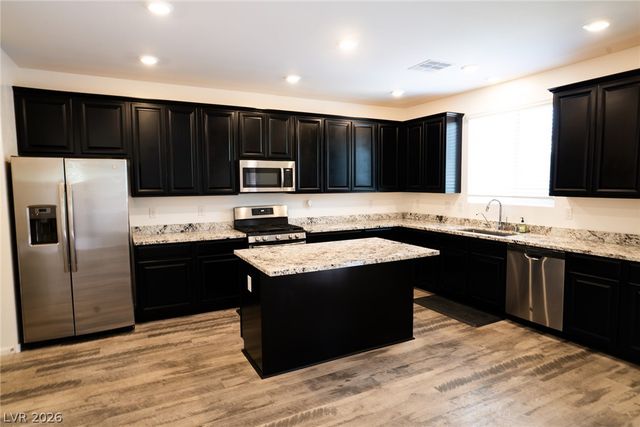 10842 Mattoon Bay Court, Las Vegas, NV 89179