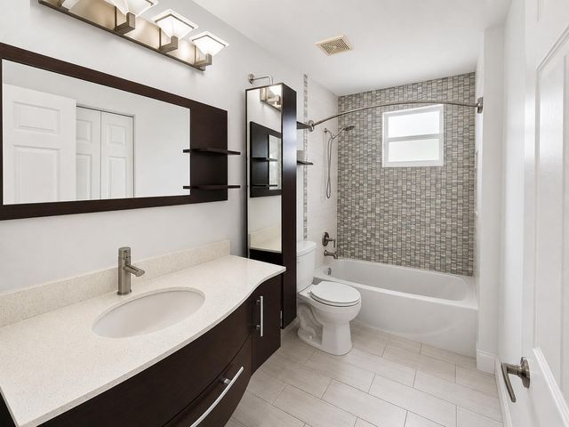 8682 Via Ancho Road, Boca Raton, FL 33433