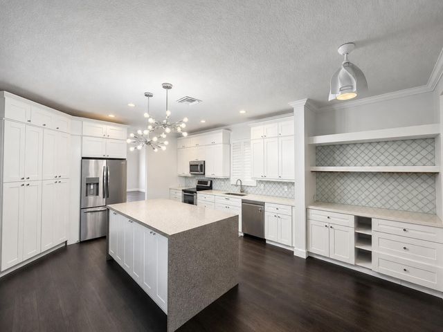 8682 Via Ancho Road, Boca Raton, FL 33433