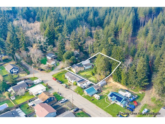 1266 S 14TH St, Coos Bay, OR 97420