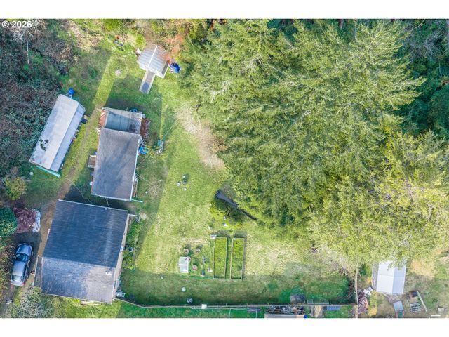 1266 S 14TH St, Coos Bay, OR 97420