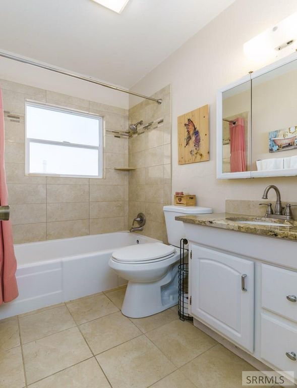 Image 20 of property listing at 231 N 14th Avenue, Pocatello, ID 83201
