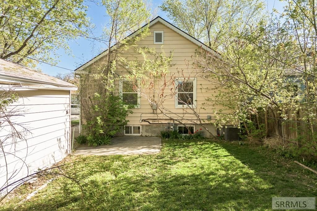 Image 4 of property listing at 231 N 14th Avenue, Pocatello, ID 83201