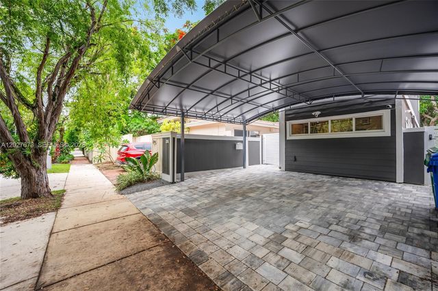 2792 SW 22nd Ave, Miami, FL 33133