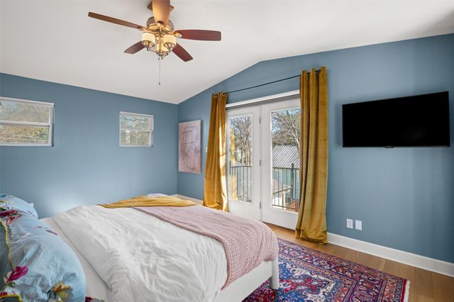 909 E 50th ST, Austin, TX 78751