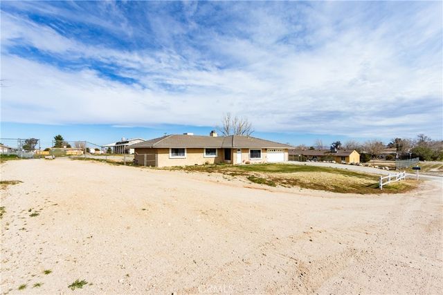 13920 Dos Palmas, Victorville, CA 92392