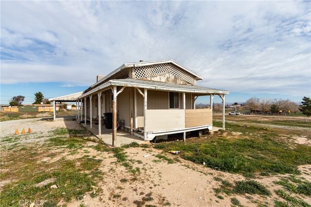 13920 Dos Palmas, Victorville, CA 92392