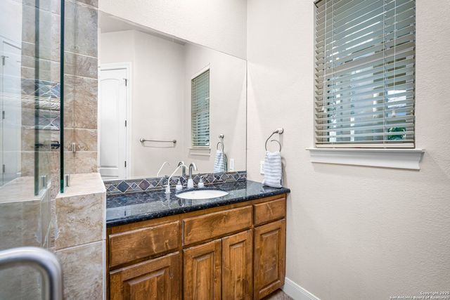 22210 Via Posada, Garden Ridge, TX 78266