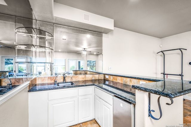 22210 Via Posada, Garden Ridge, TX 78266