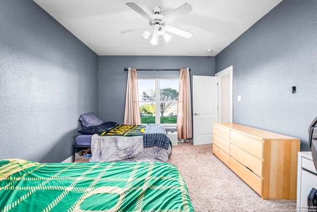 22210 Via Posada, Garden Ridge, TX 78266