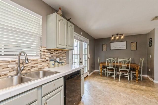 2377 Lake Silver Road, Crestview, FL 32536