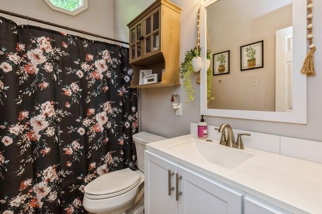 2377 Lake Silver Road, Crestview, FL 32536