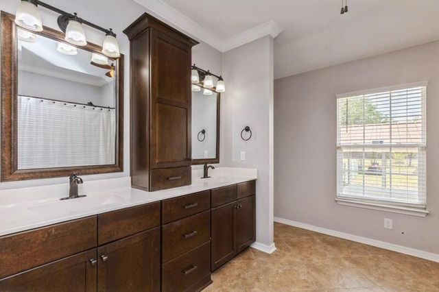 2377 Lake Silver Road, Crestview, FL 32536