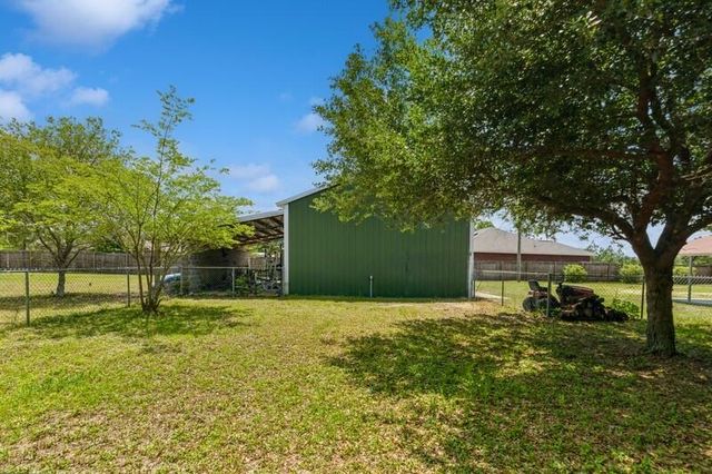 2377 Lake Silver Road, Crestview, FL 32536