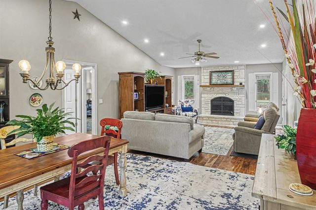 40 Huesca Way, Hot Springs Village, AR 71909