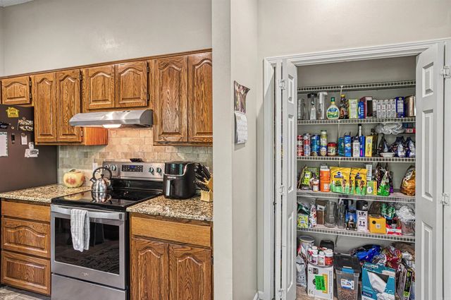 40 Huesca Way, Hot Springs Village, AR 71909