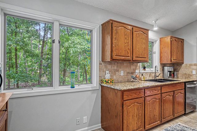 40 Huesca Way, Hot Springs Village, AR 71909