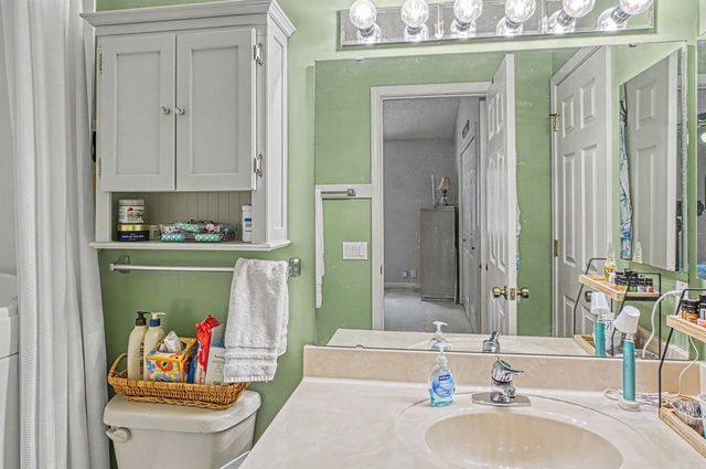 40 Huesca Way, Hot Springs Village, AR 71909