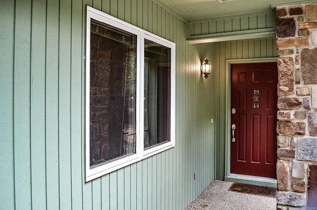 40 Huesca Way, Hot Springs Village, AR 71909