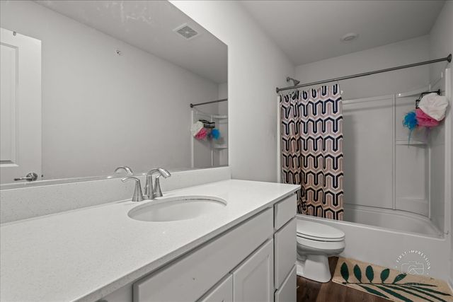 1128 Hawk Hollow Drive, Yorkville, IL 60560