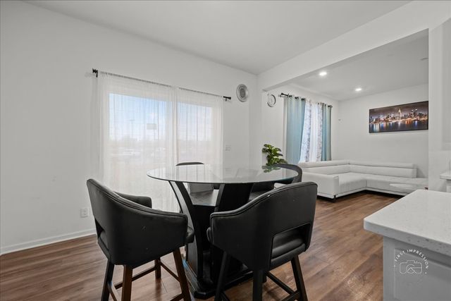 1128 Hawk Hollow Drive, Yorkville, IL 60560