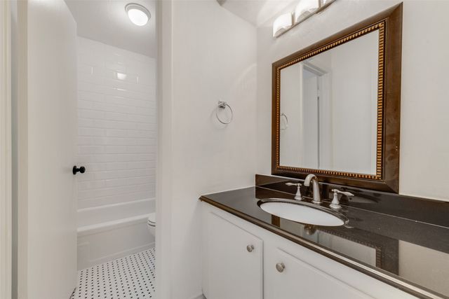 1809 E Grauwyler Road 133, Irving, TX 75061