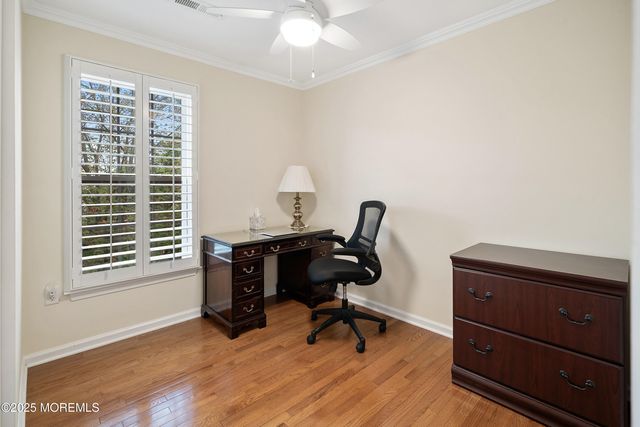 6 New Castle Street, Farmingdale, NJ 07727