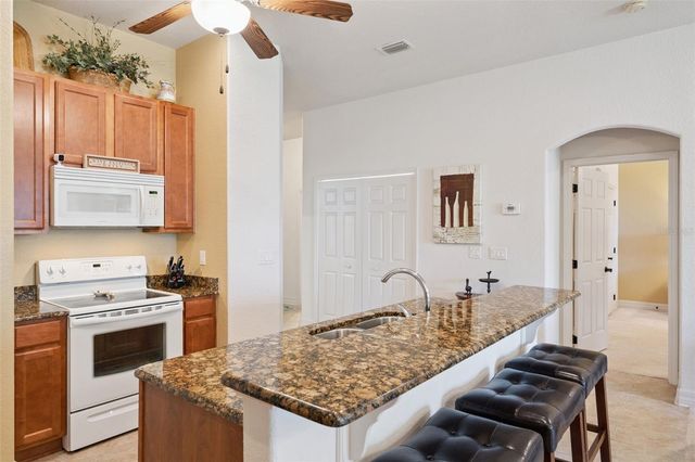 1005 GREEN GATE BOULEVARD, Groveland, FL 34736