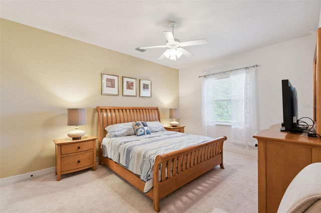 1005 GREEN GATE BOULEVARD, Groveland, FL 34736