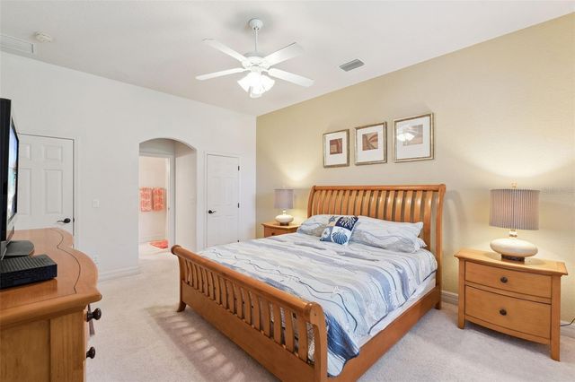 1005 GREEN GATE BOULEVARD, Groveland, FL 34736