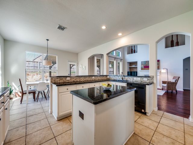 8708 Tanglewood Drive, Mckinney, TX 75072