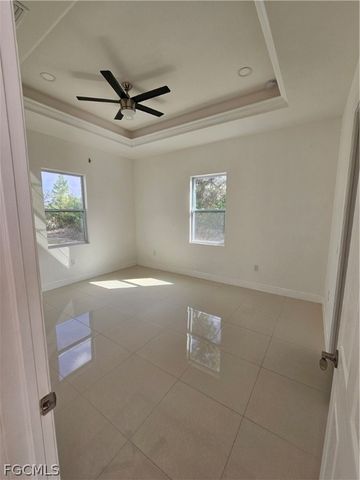 1147 Antonio ST E, Lehigh Acres, FL 33974