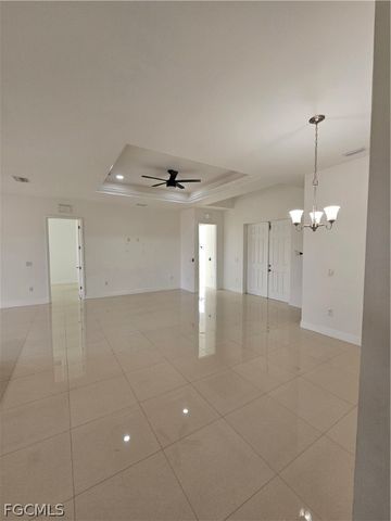 1147 Antonio ST E, Lehigh Acres, FL 33974