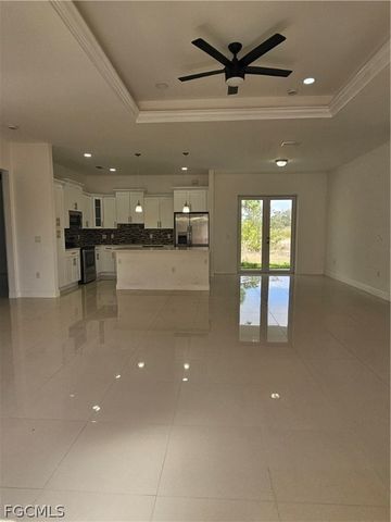 1147 Antonio ST E, Lehigh Acres, FL 33974