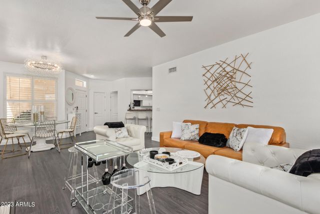 1747 E NORTHERN Avenue 140, Phoenix, AZ 85020