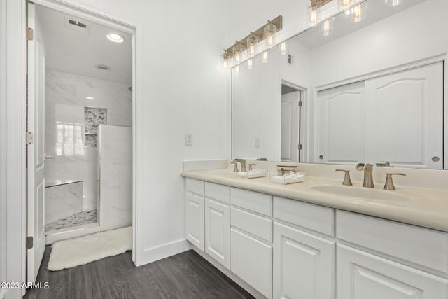 1747 E NORTHERN Avenue 140, Phoenix, AZ 85020