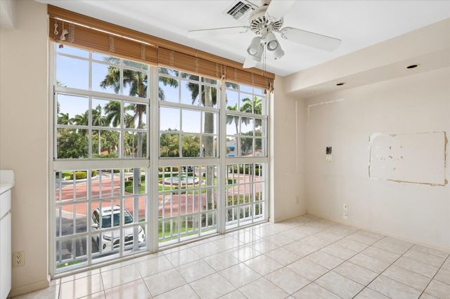 4112 W Palm Aire Drive 122a, Pompano Beach, FL 33069