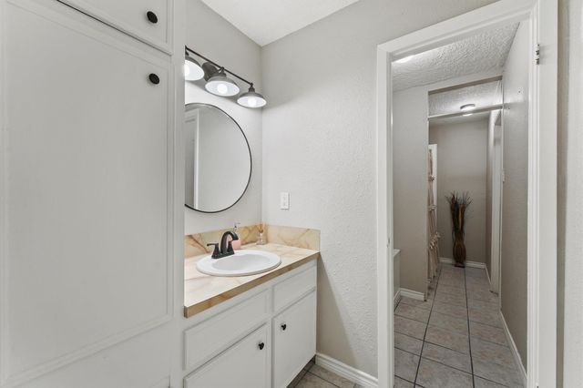 308 Cherry Creek Road, Dayton, TX 77535