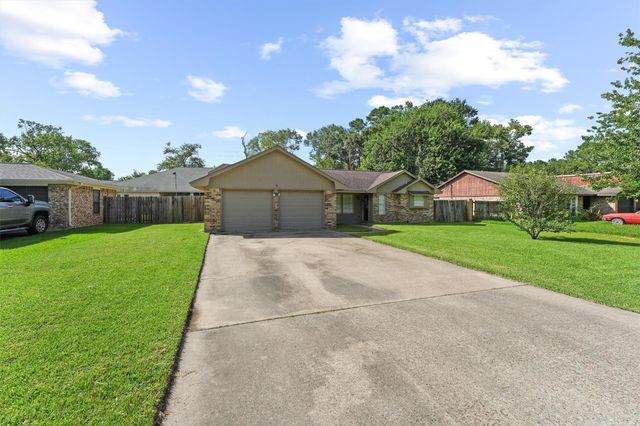 308 Cherry Creek Road, Dayton, TX 77535