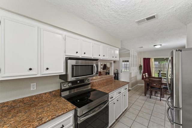 308 Cherry Creek Road, Dayton, TX 77535